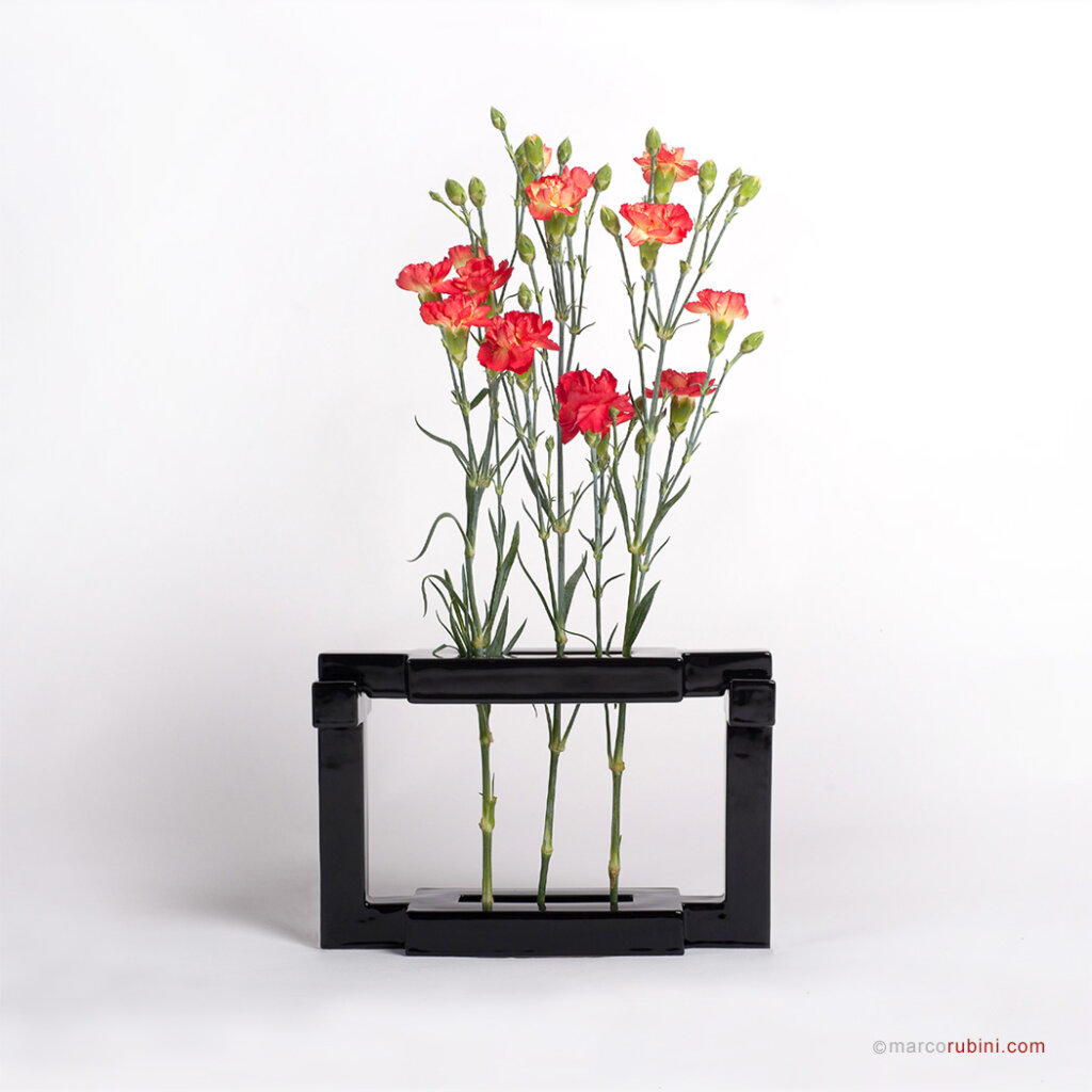 Vaso design fiori nero